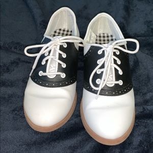 Black and white vintage looking oxfords